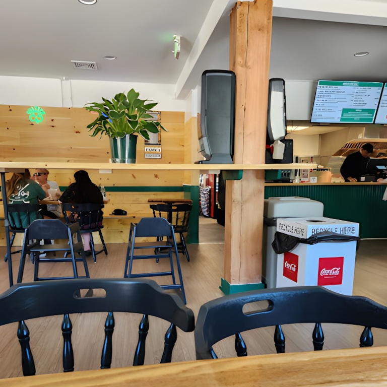 Cozy Dining Vibes